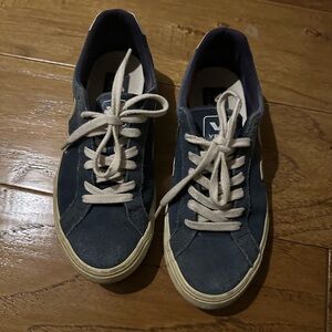 Veja sneakers women’s size 37 / 6 (but fit more like a 7)